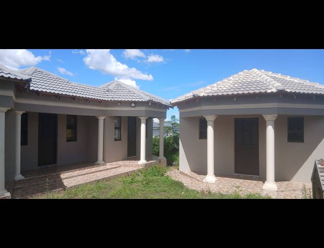 4 BEDROOM FREEHOLD FOR SALE IN NCANDU PARK